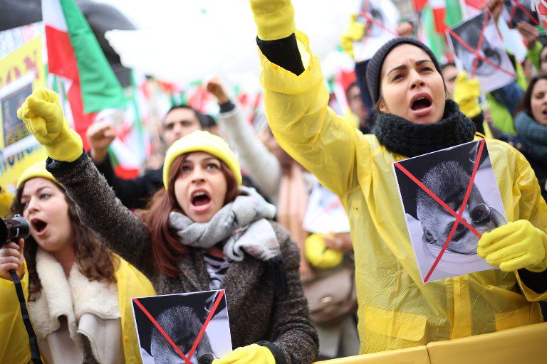 manifestation iraniens paris non a Rohani