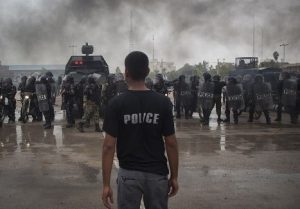 police anti émeute