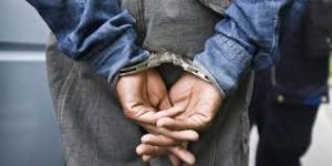 arrestation menottes