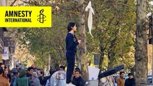 femme manif contre port du voile