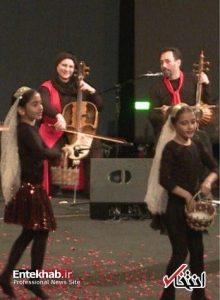 journée de la femme petites filles dansent