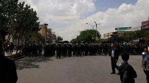 Farmers protest against their lack of water rights