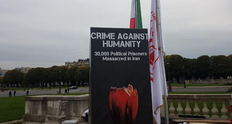exposition invalides paris massacre1988 4
