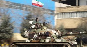 pasdarans tuent les iraniens avec mitrailleuse lourde iran