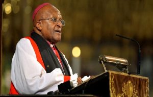 desmond-tutu-iran-baha¨s-iran-csdhi