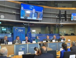 maryam-radjavi-parlement-europeen-iran-csdhi