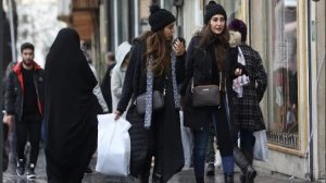 femme-medecin-iranienne-iran-csdhi