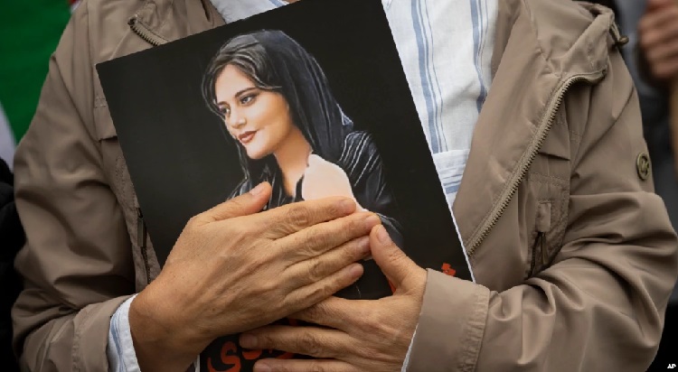 Mahsa-Amini-iran-csdhi