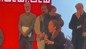 port-obligatoire-du-hijab-iran-csdhi