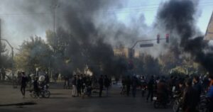 protestations-contre-Khamenei-iran-csdhi