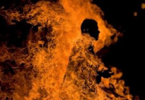 immolation par le feu iran csdhi